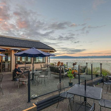 Bayside Oceanfront Resort Parksville Exteriér fotografie