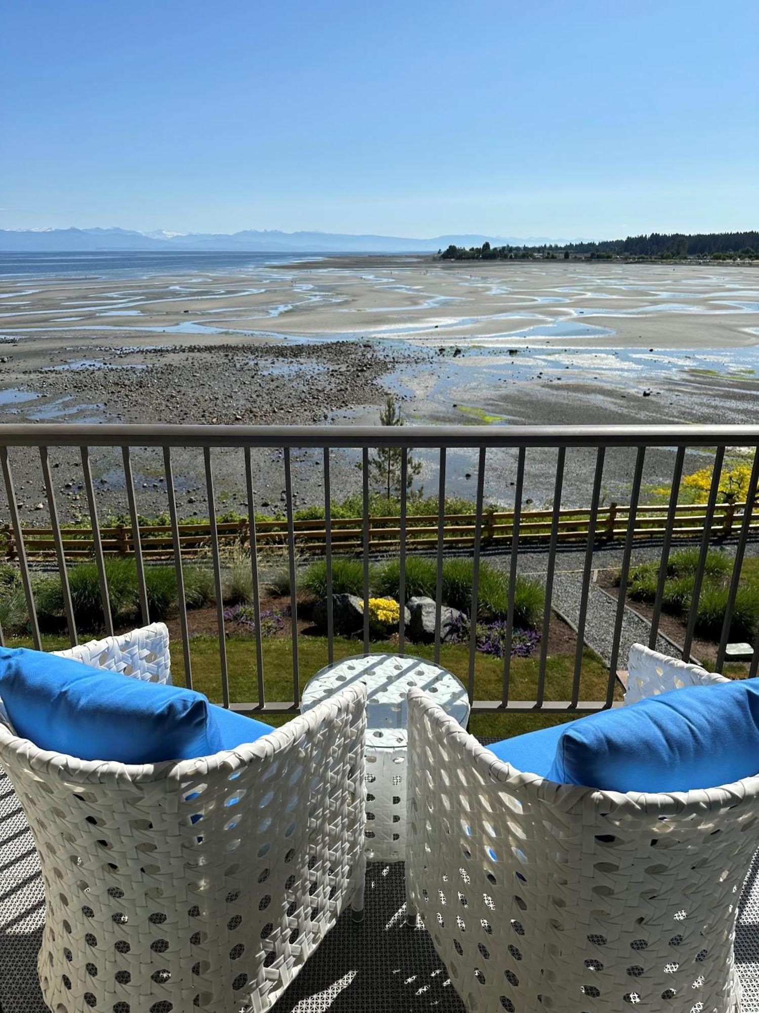 Bayside Oceanfront Resort Parksville Exteriér fotografie