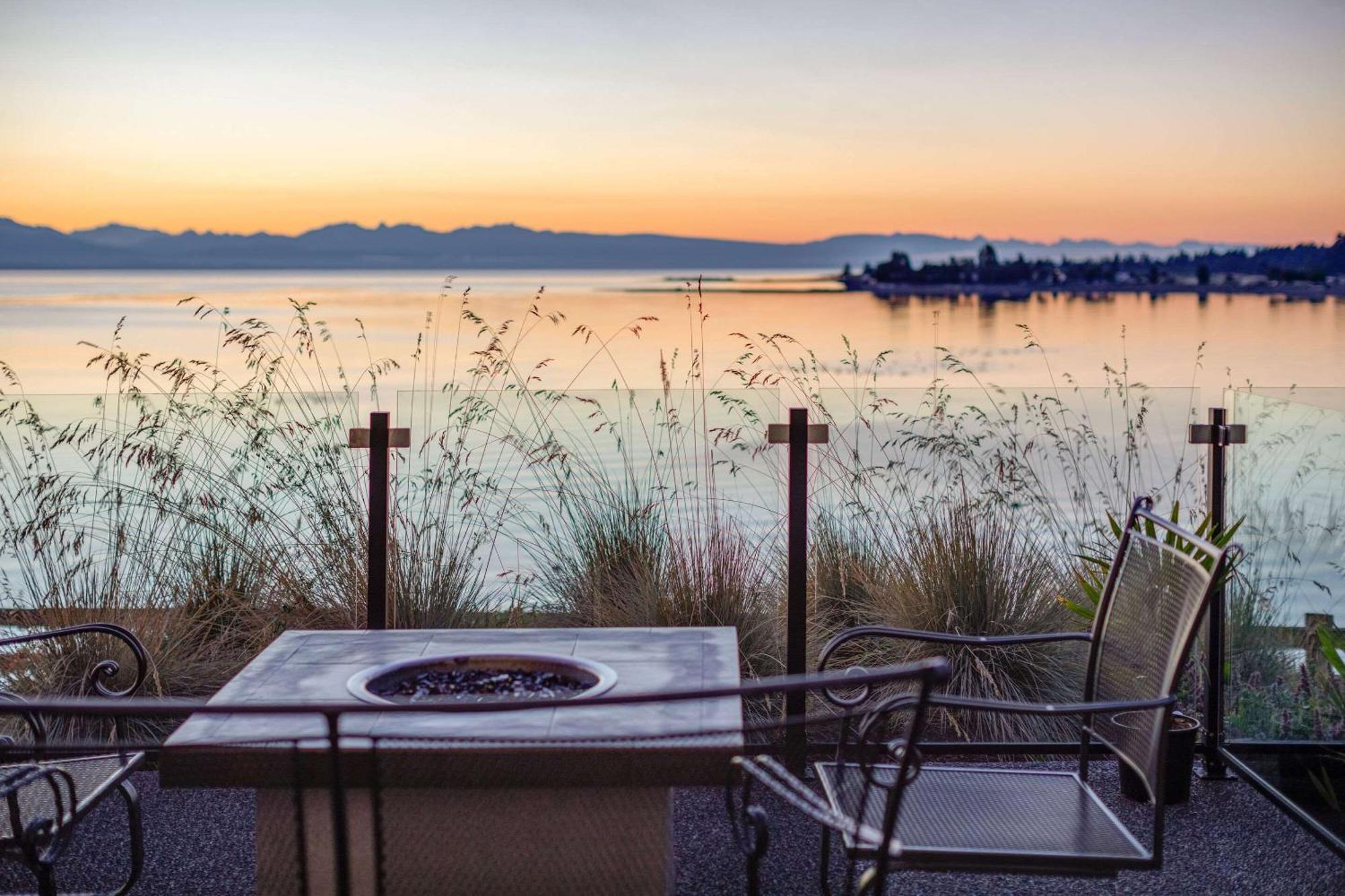 Bayside Oceanfront Resort Parksville Exteriér fotografie